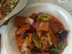 -兔行天下-鸿鹤鲜锅兔(中海国际店)