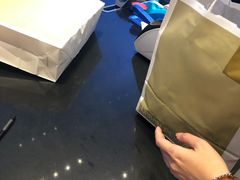 -URBAN REVIVO(高德置地广场·春广场店)