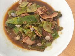 -关东小磨东北菜(上海长风大悦城店)