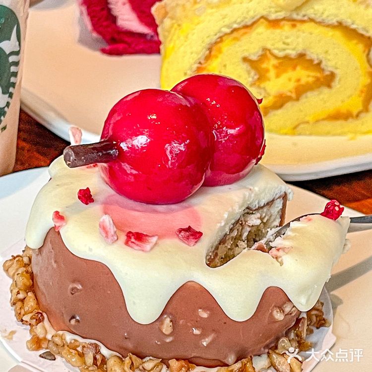 星巴克上新‼️山楂糖葫芦蛋糕酸酸甜甜巨开胃