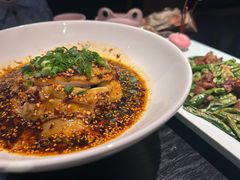 重庆特色口水鸡-三生三味密宗川菜·江景餐厅(来福士店)