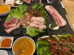 -木槿花韩式炭烤·熟成肉工坊(孙文东路店)