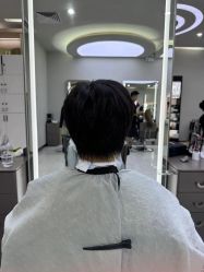 -苏豪路易士·嘉玛发廊