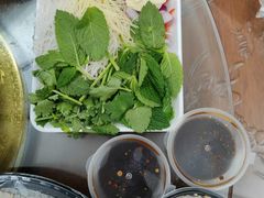 -官塘鱻鱻鱼生·潮汕生腌·砂锅粥(西马路总店)