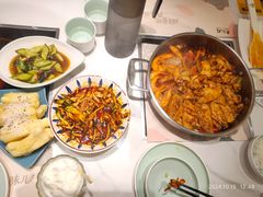 -黄记煌三汁焖锅(新佳丽江汉路店)