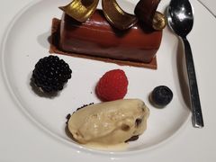 -云厨·高空西餐厅(成都瑯珀·凯悦臻选酒店)