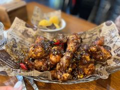 -BHC炸鸡(明洞总店)