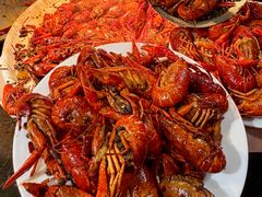 -金马门国际美食百汇(珞喻路店)