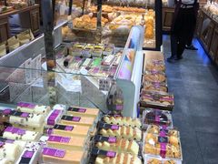 面包甜点陈列柜-Lucky Cloud紫云烘焙(红旗店)