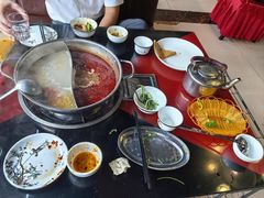 -老石黑山羊毛驴肉火锅(金凯广场店)