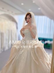 -AMOR艾沫婚纱奢品荟(设计师勒泰店)