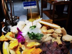 -一朵菌·野生菌探索家火锅(南亚店)