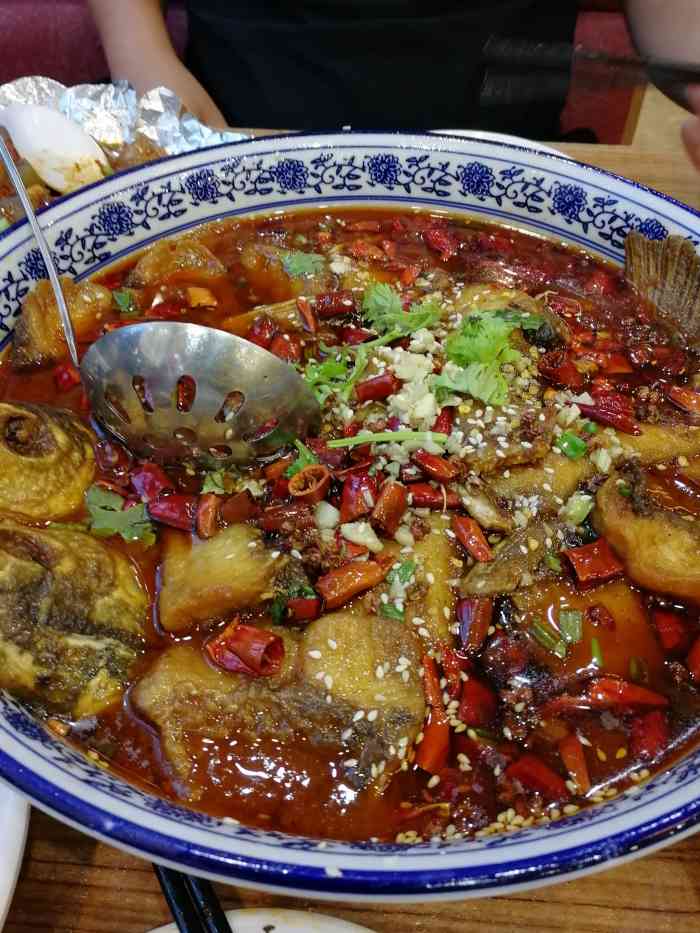 秦地人家(章丘大厦店)-"味道差 服务员态度差差差!希望大家不.