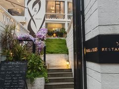 -Mark&Mars Restaurant