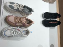 -hotwind热风(中贸广场店)