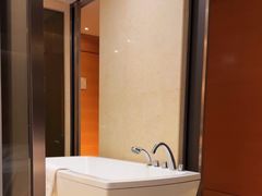-上海虹桥祥源希尔顿酒店