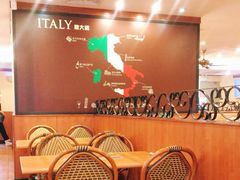 等位区-萨莉亚意式餐厅(新洲家乐福店)