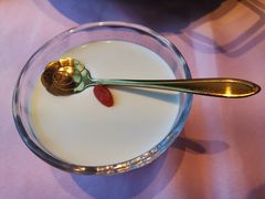 港式奶冻-龙鲜会·澳门生鲜火锅(诚品店)