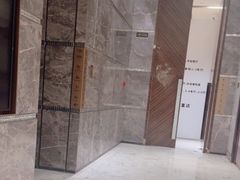 -永恒朗悦酒店(广西大学地铁站大学东路万达广场店)