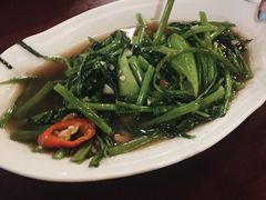 -Dang restaurant (patong phuket)