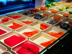 -涨巢·潮玩水疗局