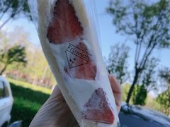 草莓-Fruwich果明治(西单更新场店)