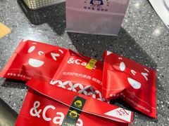 -星巴克臻选(呼和浩特维多利摩尔城店)
