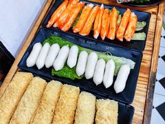 -鲜入围煮花胶鸡海鲜火锅