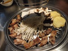 -韩聚屋韩国烤肉餐厅(新北万达店)