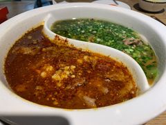 鸳鸯水煮牛肉-成都吃客(九眼桥店)