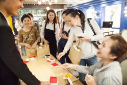 -唯一旅拍·颂当代影像艺术中心(上城店)