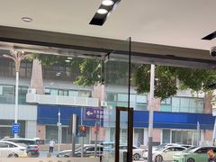 -吾遇酒店(深圳火车站罗湖口岸店)