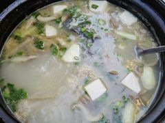 -土砂锅生态山庄·非遗砂锅雅鱼
