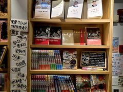 -猫的天空之城概念书店(杭州南宋御街店)