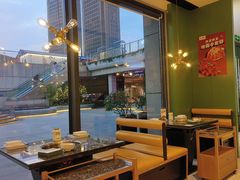 -一席地·本地鸡窝·杭帮鸡火锅(萧山银隆百货店)