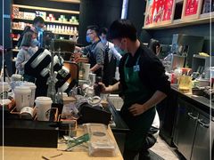 -星巴克(广州南站A18检票口楼上)