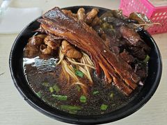 -小龙大肉面馆