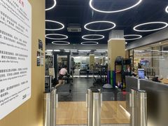 -Z&B Fitness Studio·Gym(前滩L+PLAZA店)