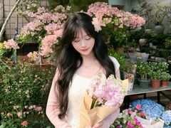 -溪岸路花鸟市场