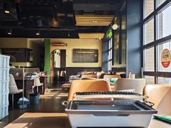 -曼听小寨海鲜烧烤·大连辣炒大王(盖州街店)