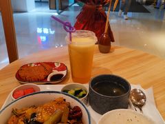 -轻蔬不用等·素食(江苏路店)