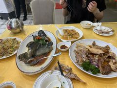 -鹏城人家海鲜酒家·23年老字号(较场尾店)