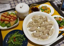 -月之旅·尊 高端月子会所(科馨别墅一店)