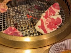 -铭牛烧肉·和牛海鲜自助(高新月牙湖店)