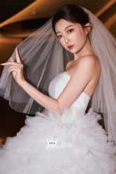 点击看大图 -艾拉·女王婚纱礼服馆