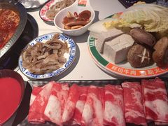 -李姑婆鲜切牛肉火锅自助(凤城二路店)