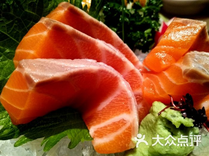 小山日本料理三文鱼腩刺身图片 - 第2张