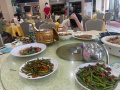 -鹏城人家海鲜酒家·23年老字号(较场尾店)