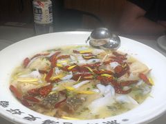 -江渔儿酸菜鱼·拔草餐厅(虎门君乐汇店)