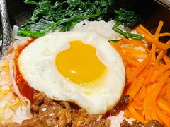 石锅牛肉拌饭-九畋町和牛黑牛烤肉料理(三里屯3·3大厦店)